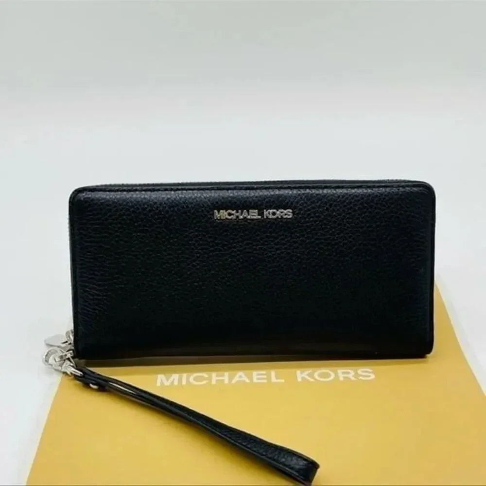 Michael Kors Large Continental Wallet Wristlet Leather Black